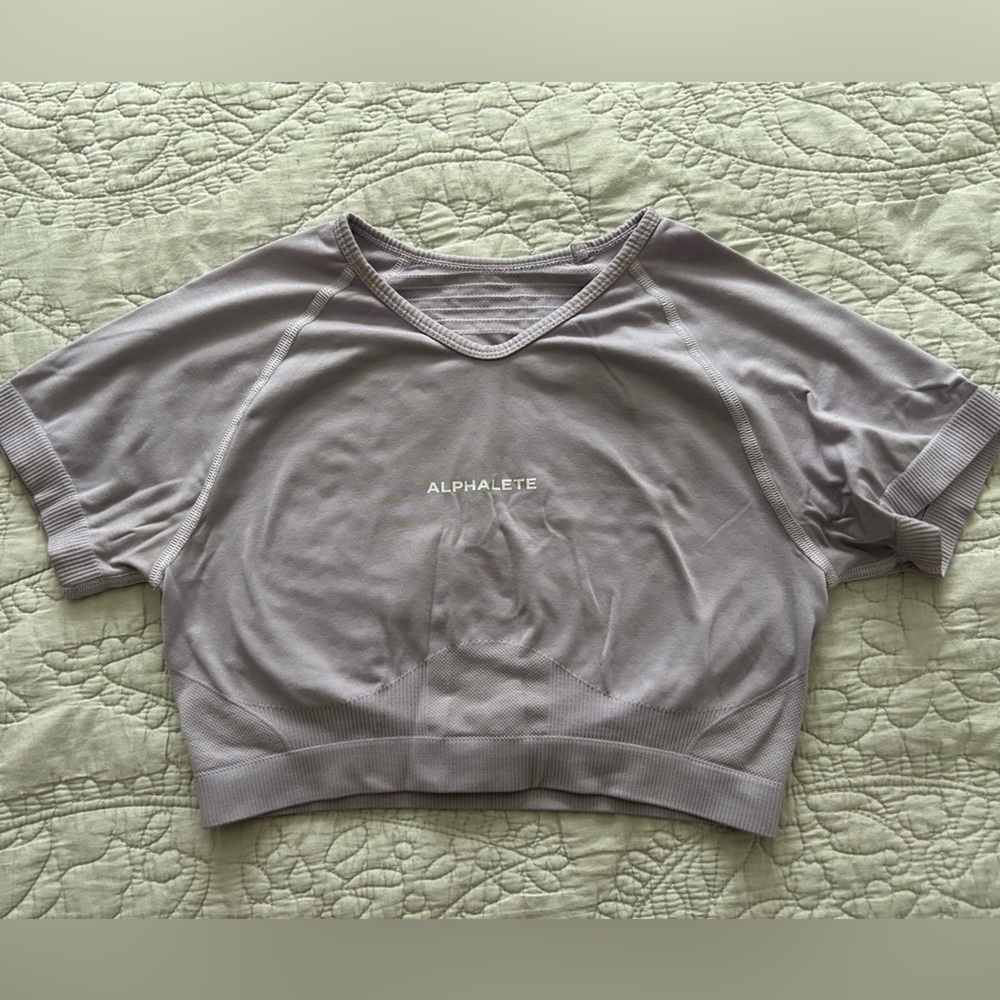 Alphalete Lavender Activewear Top